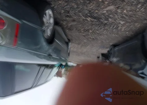 1998 Mercedes-Benz E 320 из США, поврежденный, VIN WDBJF65F6WA518201